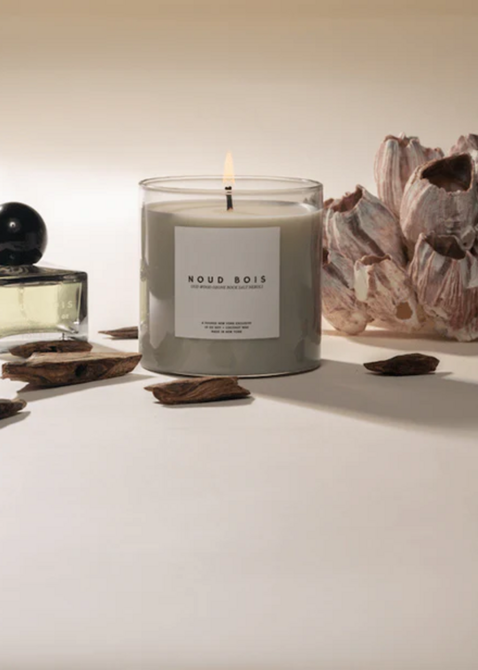 POURED NEW YORK NOUD BOIS - CANDLE