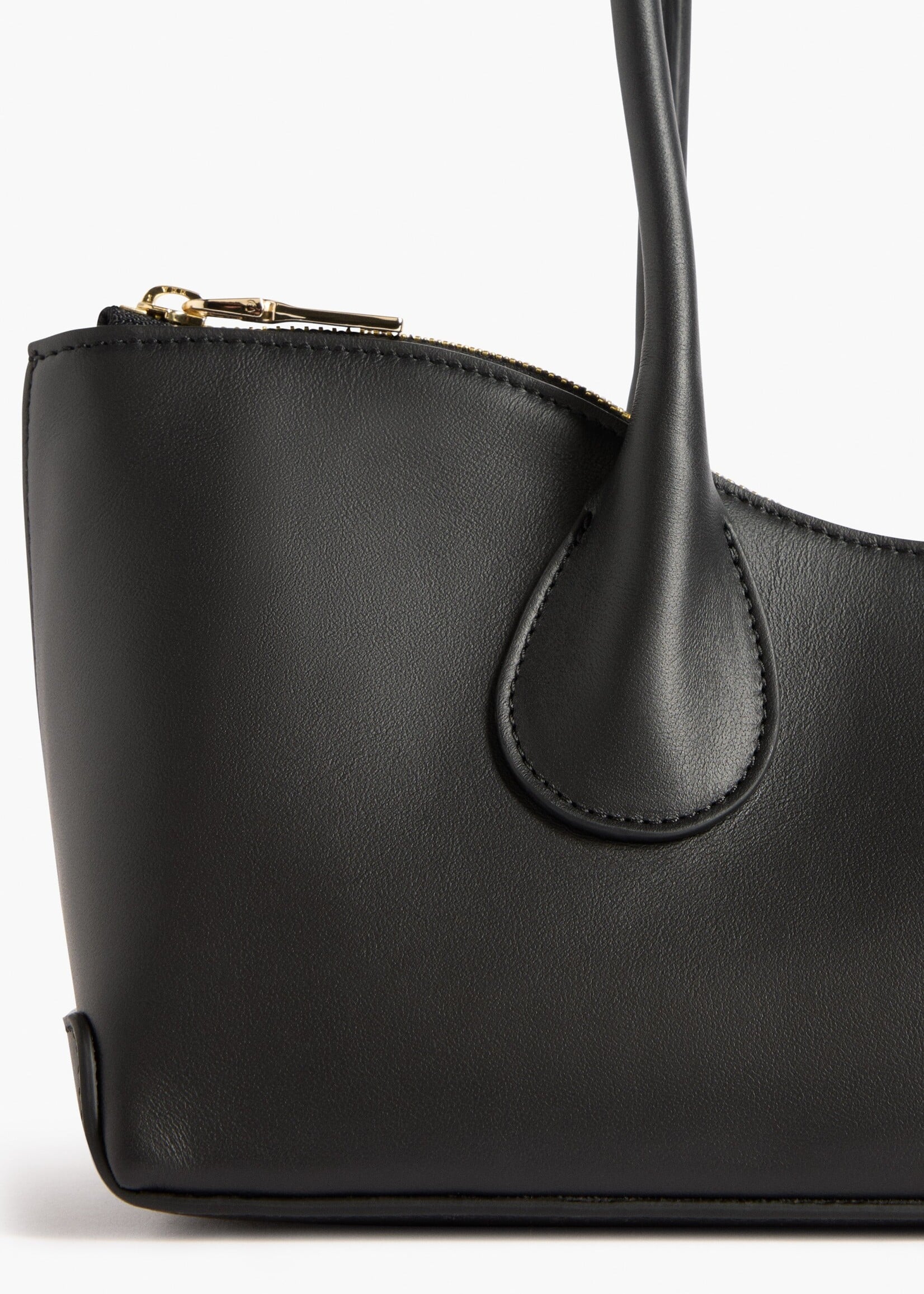FLATTERED GAIA SHOULDERBAG