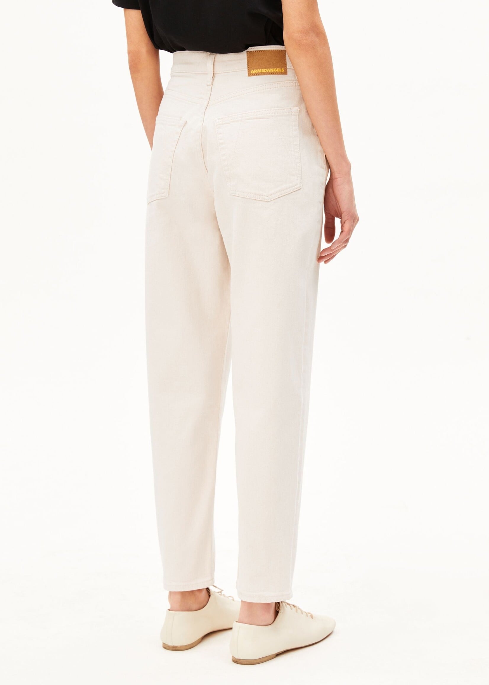 ARMEDANGELS MAIRAA HIGH WAIST MOM JEAN