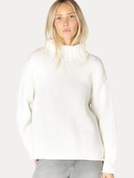 LYLA & LUXE DOLLY MOCK SWEATER