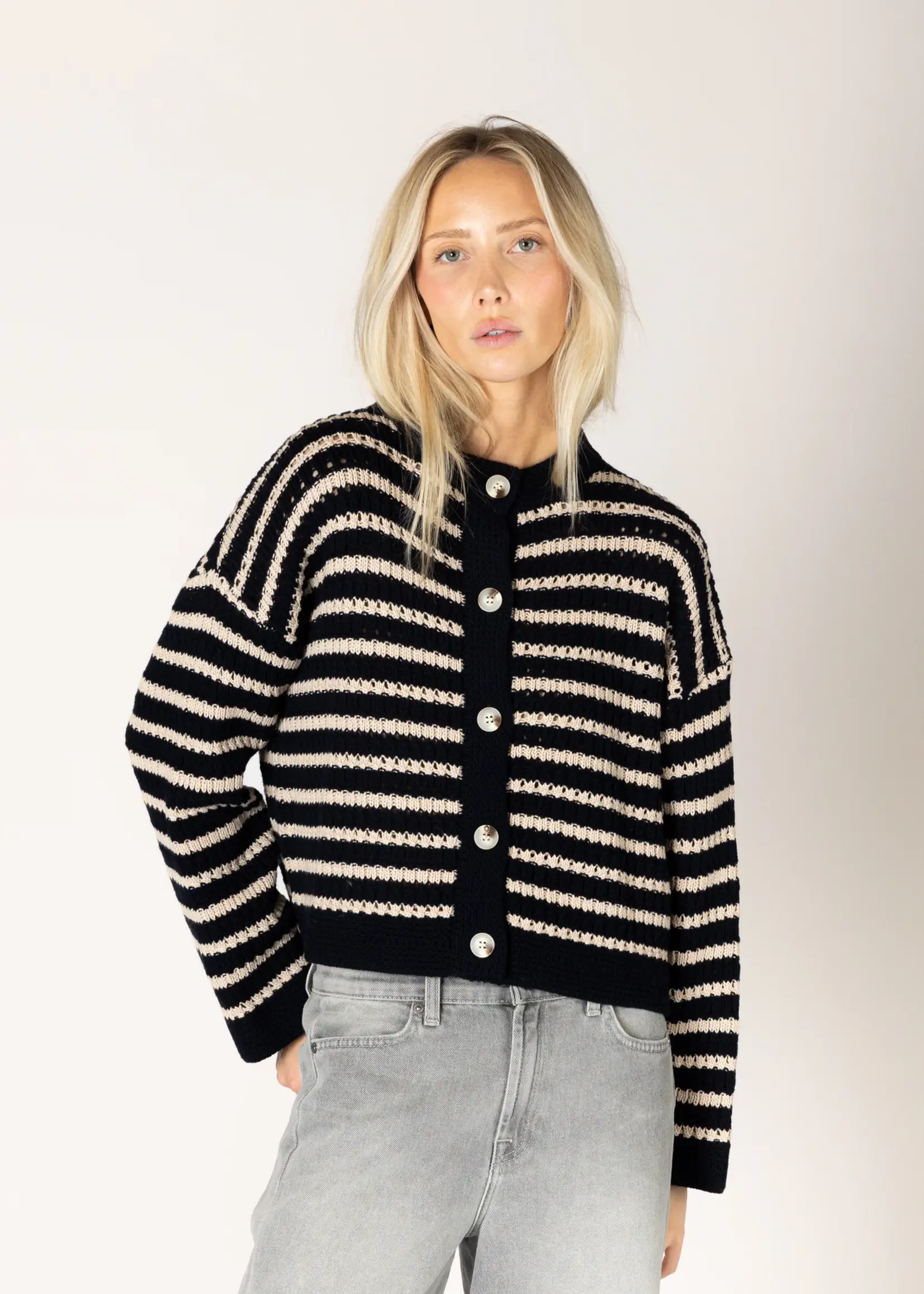 LYLA & LUXE DINASTRIPE CARDI
