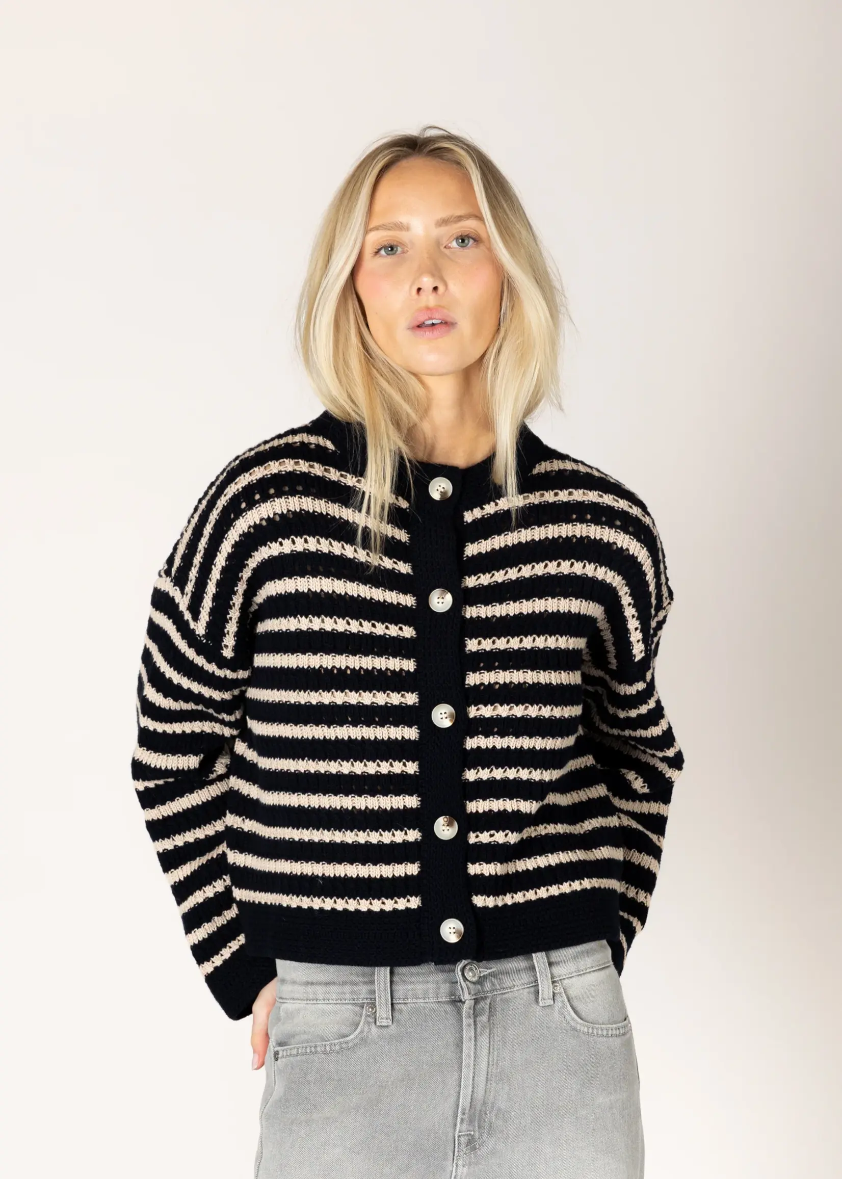 LYLA & LUXE DINASTRIPE CARDI