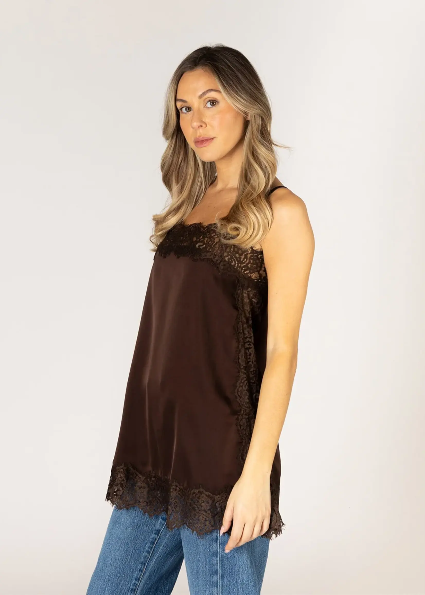 LYLA & LUXE SLIPDRESS