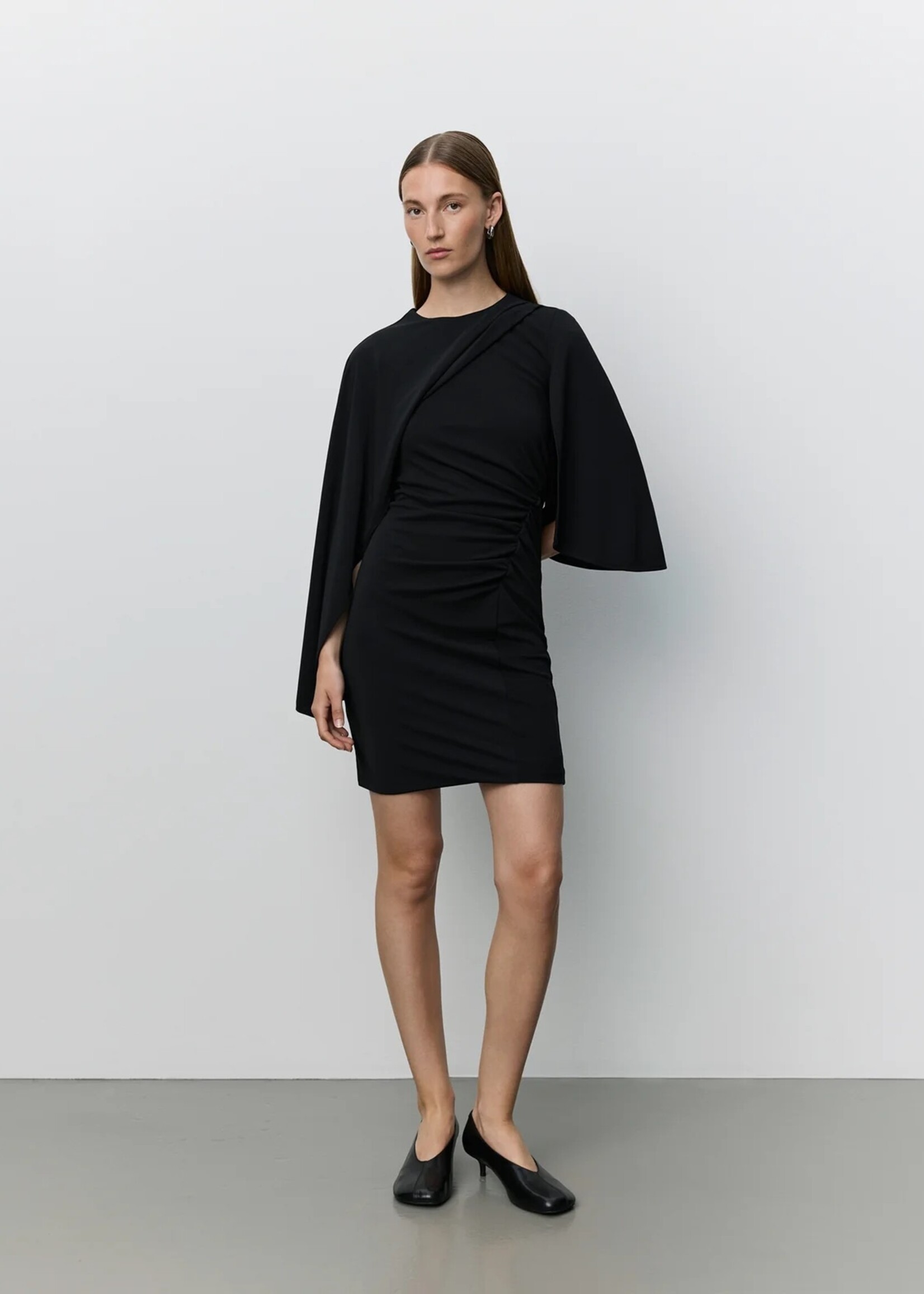 SOFIE SCHNOOR CARLIASW CAPE MINI DRESS