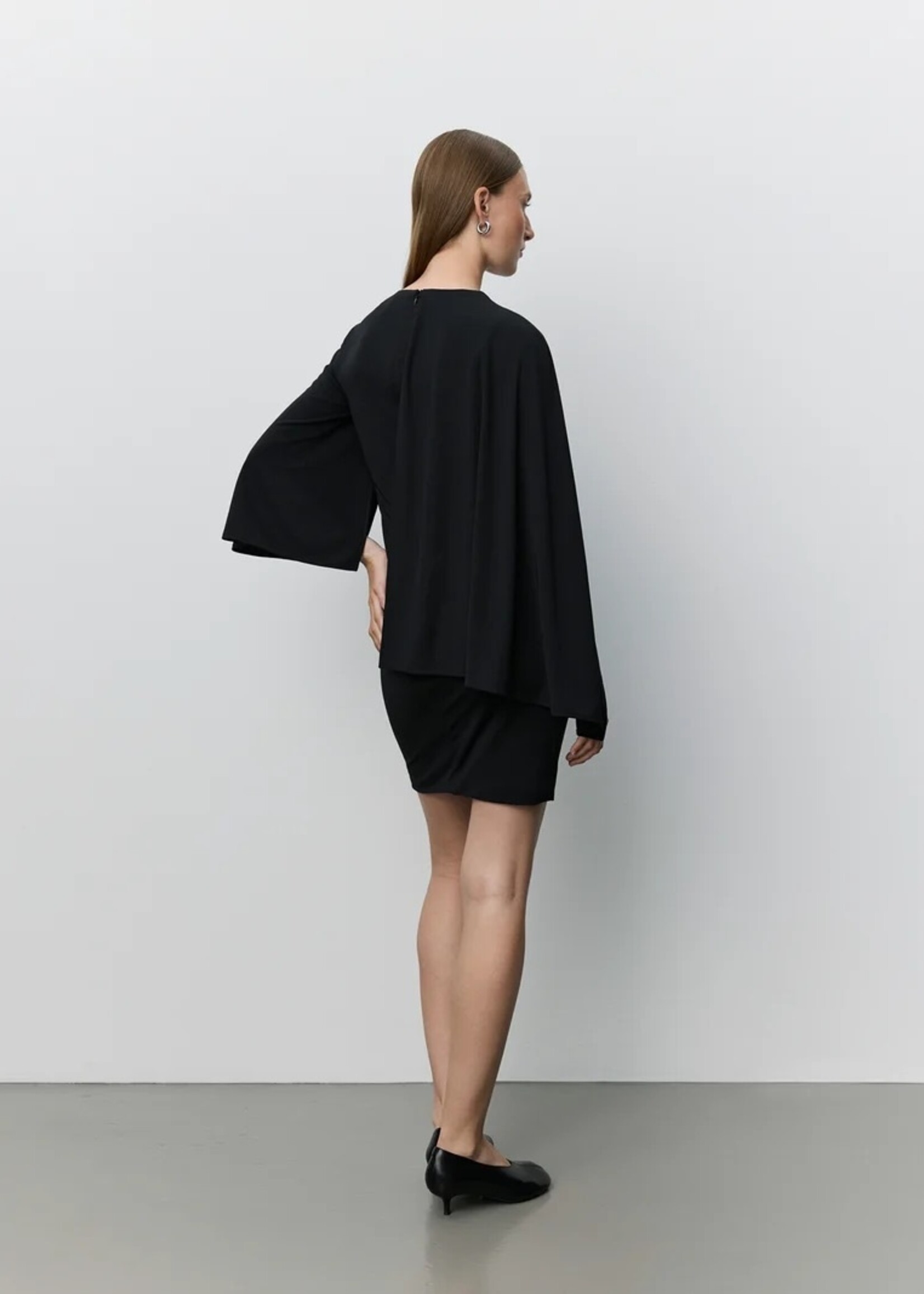SOFIE SCHNOOR CARLIASW CAPE MINI DRESS