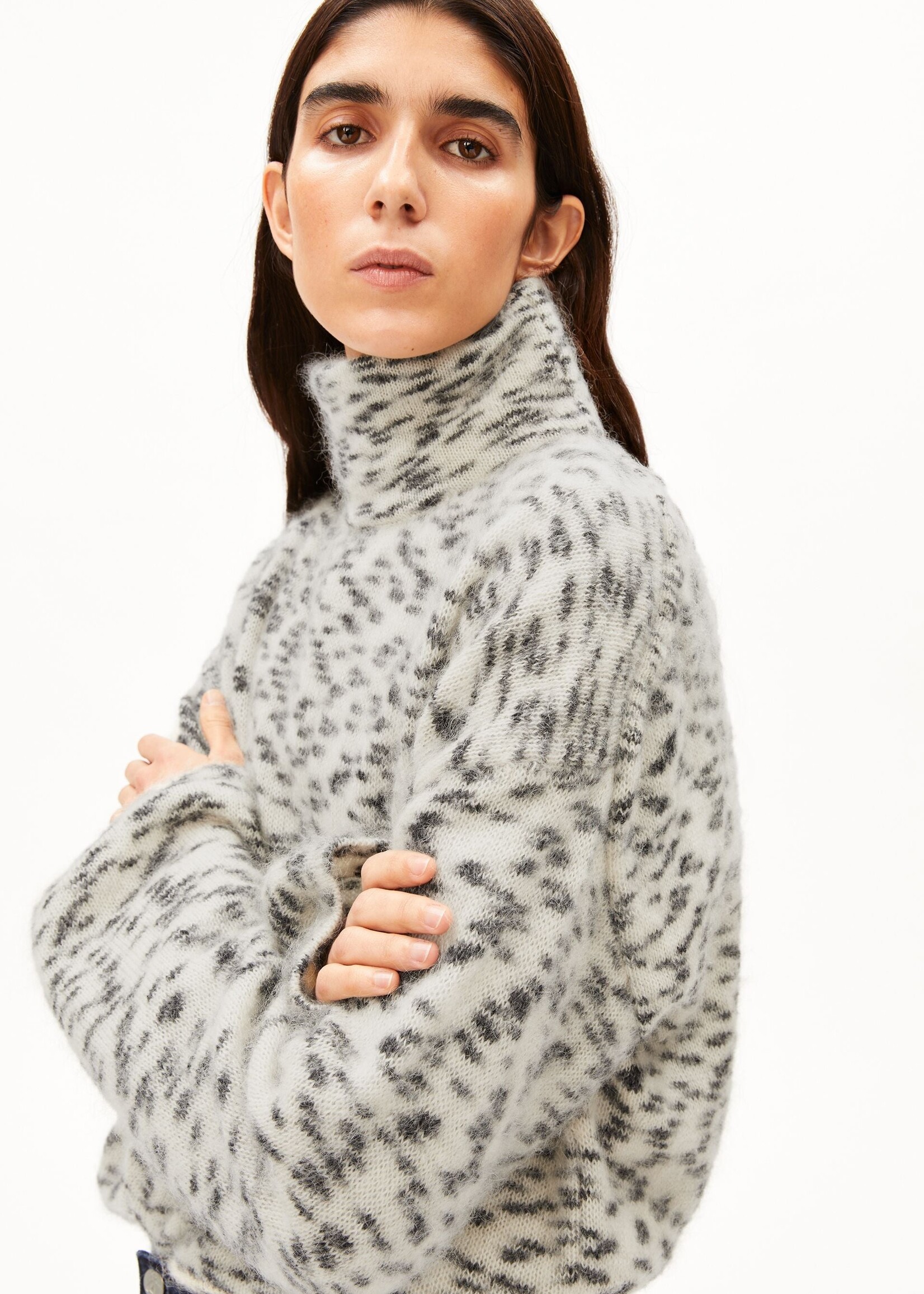 ARMEDANGELS MOHAIR BLEND DOTS KNIT