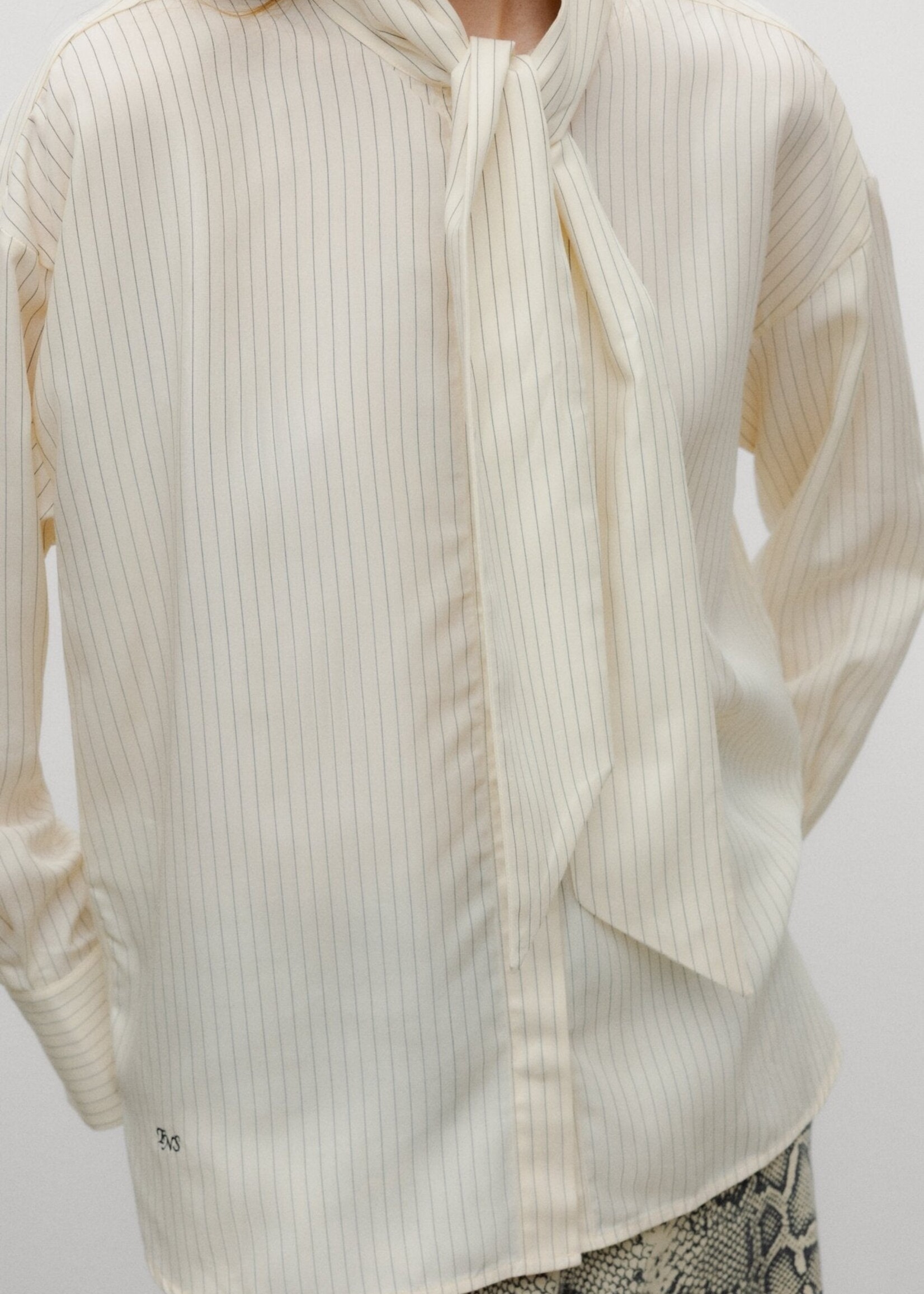 THE NEW SOCIETY MEADOW WOMAN BLOUSE