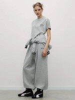 THE NEW SOCIETY MOCHI WOMAN T-SHIRT