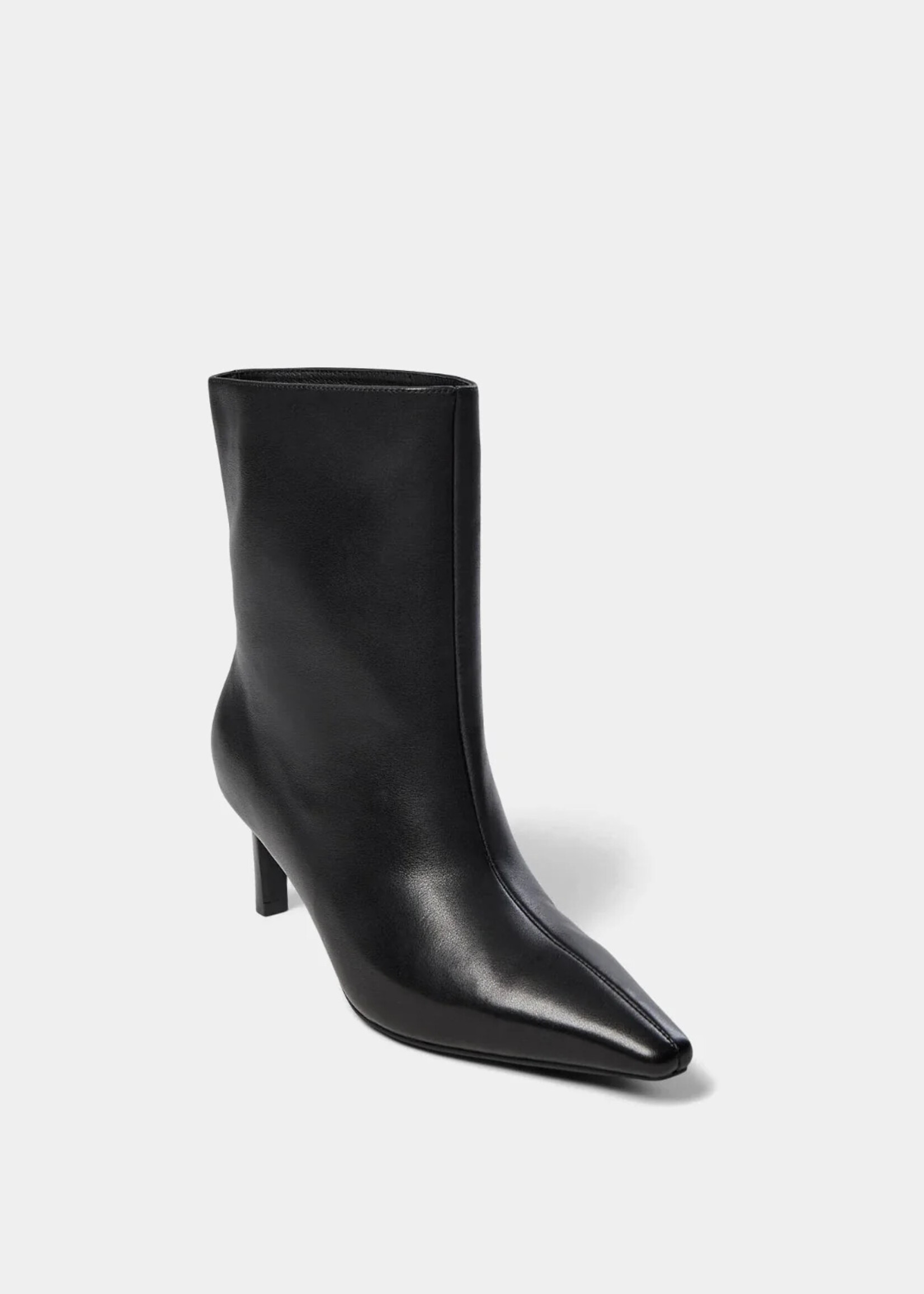 SOFIE SCHNOOR DALLAS ANKLE BOOTS