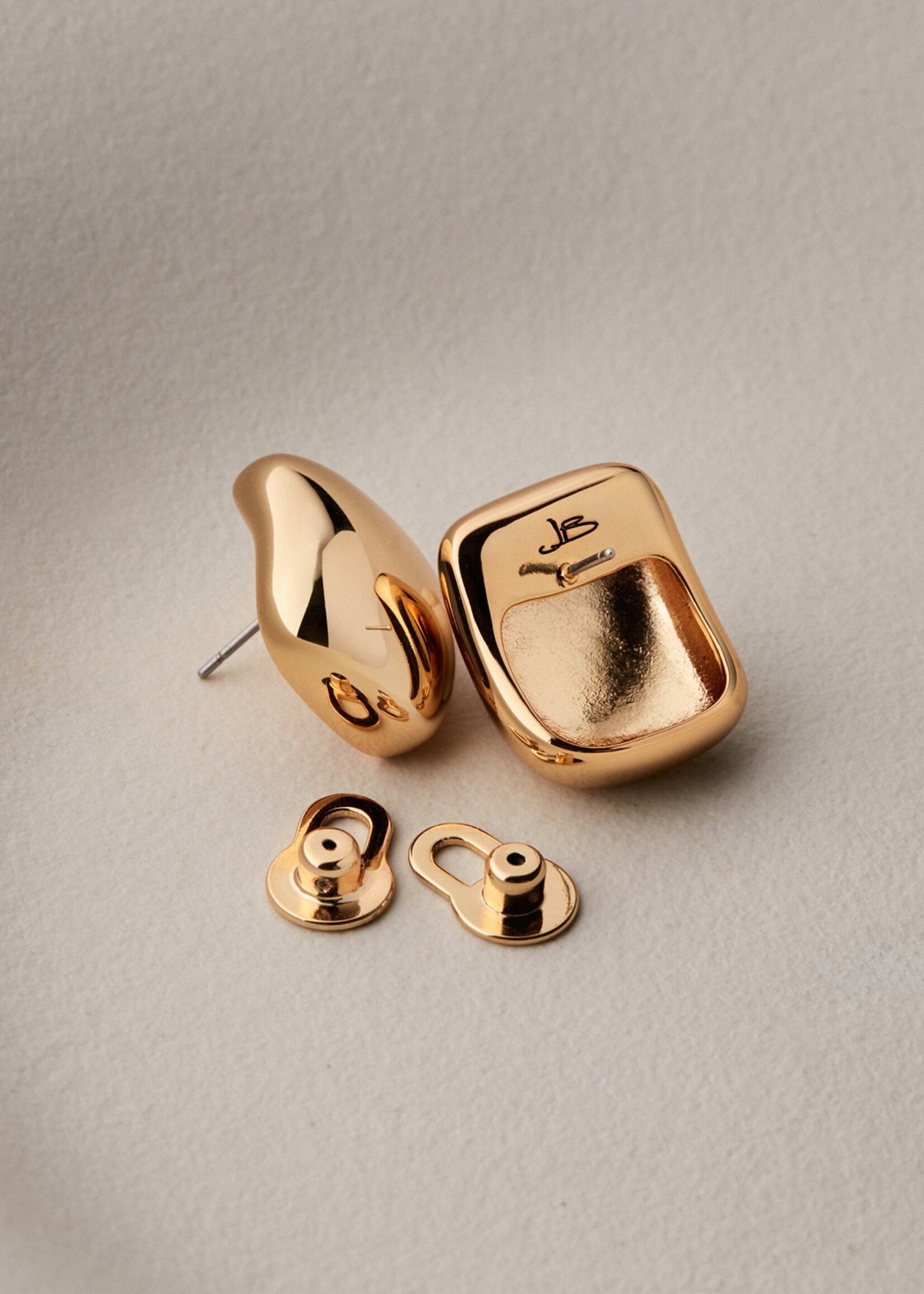 JENNYBIRD SMALL TATE EARRING