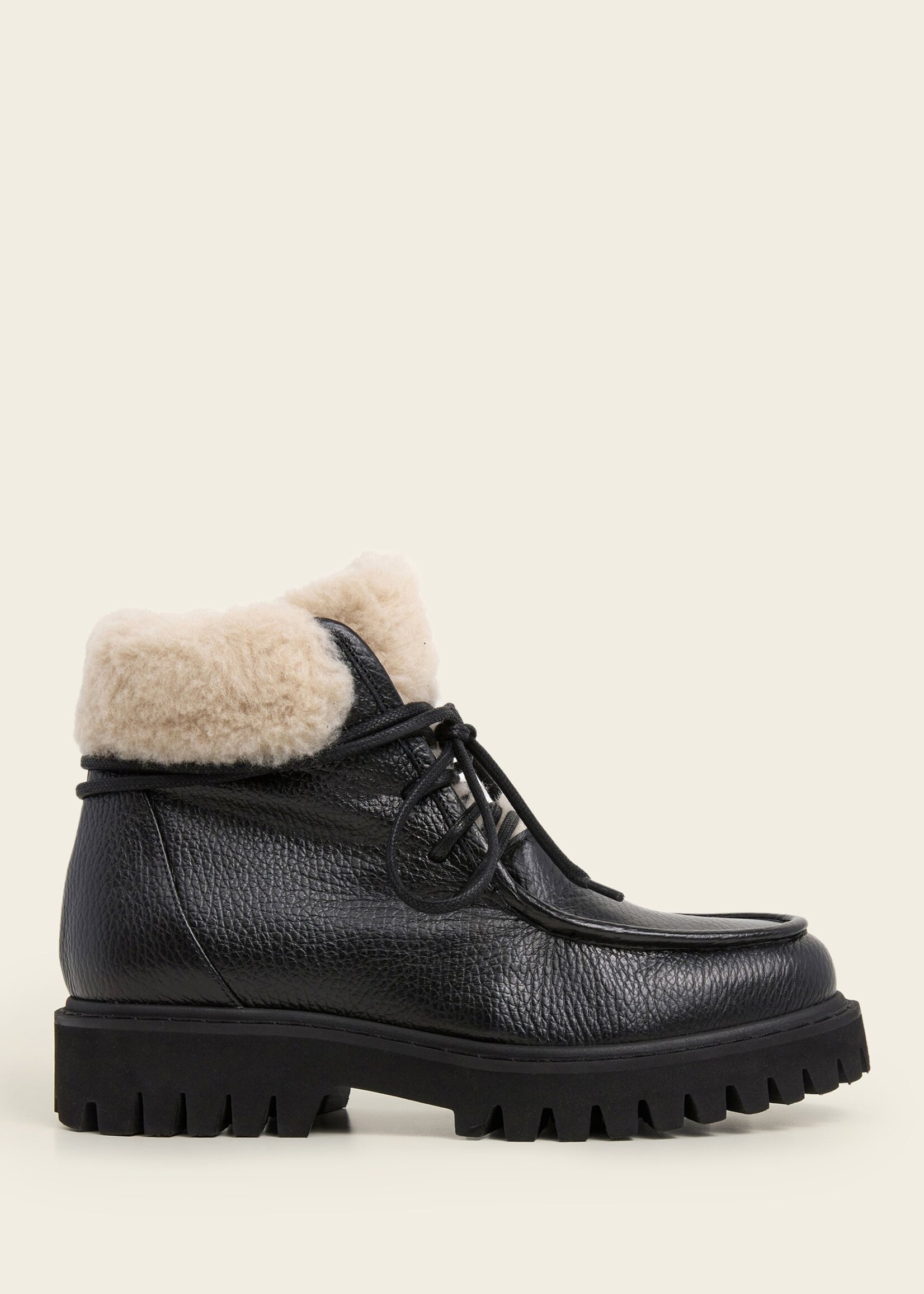 FLATTERED MARCIE GRAINED LEATHER
