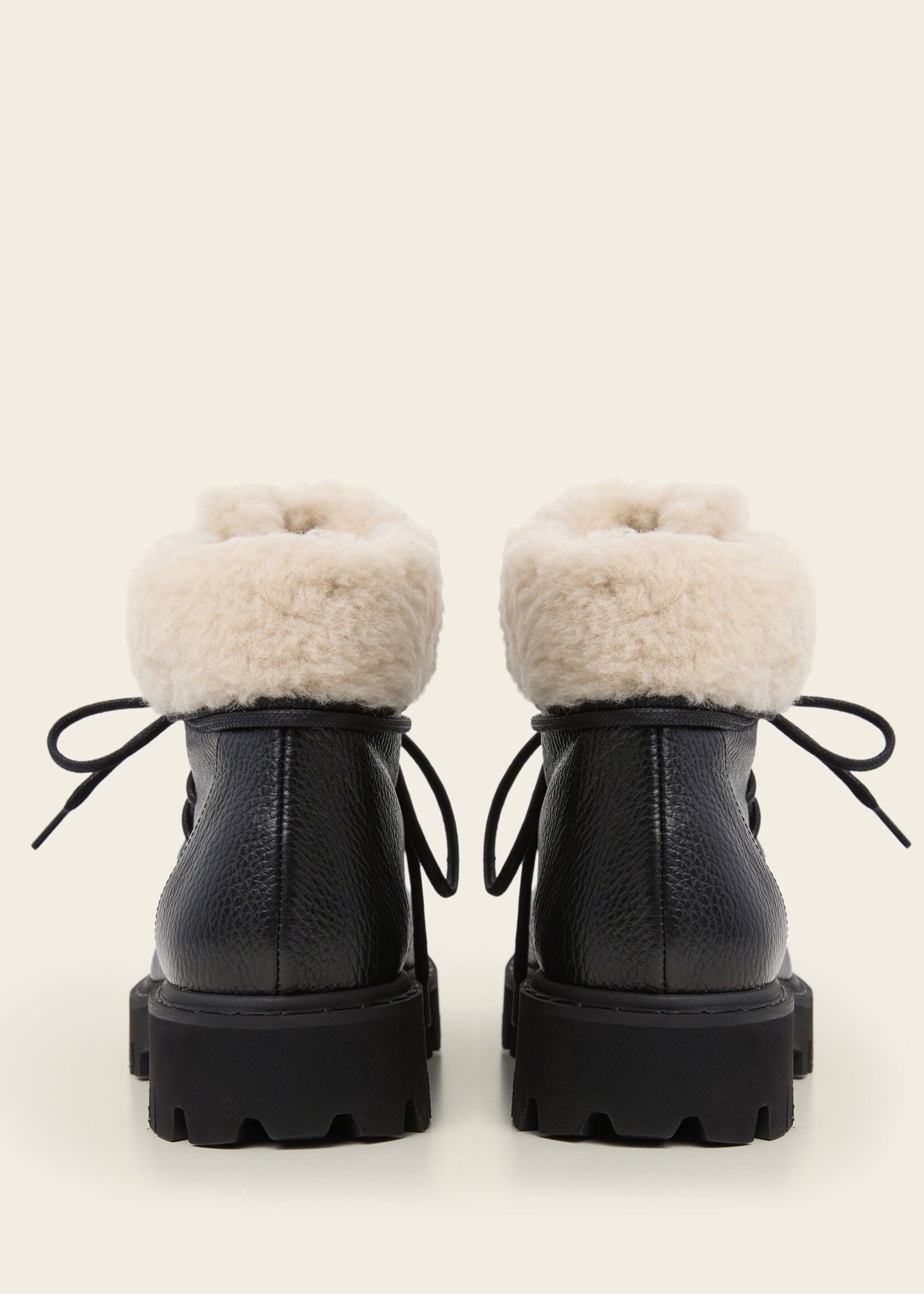 FLATTERED MARCIE GRAINED LEATHER