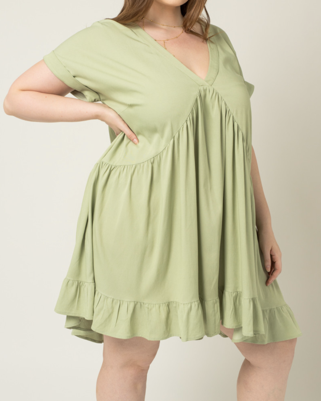 Gilli "Stems & Petals" V Neck Tiered Plus Dress