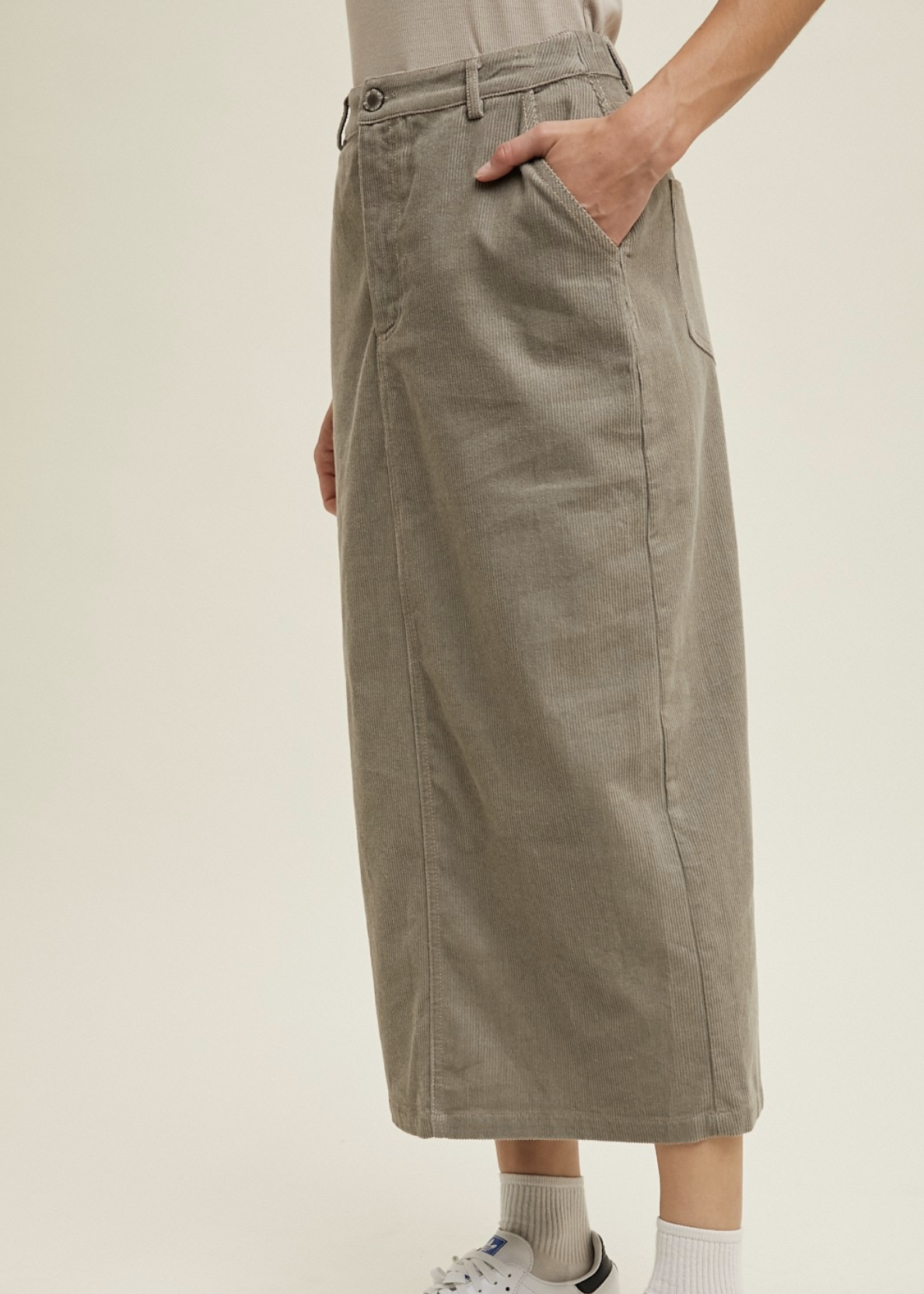 Wishlist "Strike a Cord-uroy" Midi Skirt