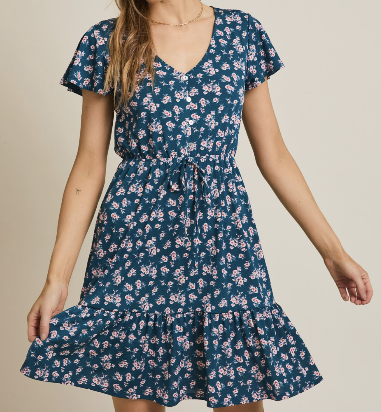 Gilli "Off the Wallflower" Dress