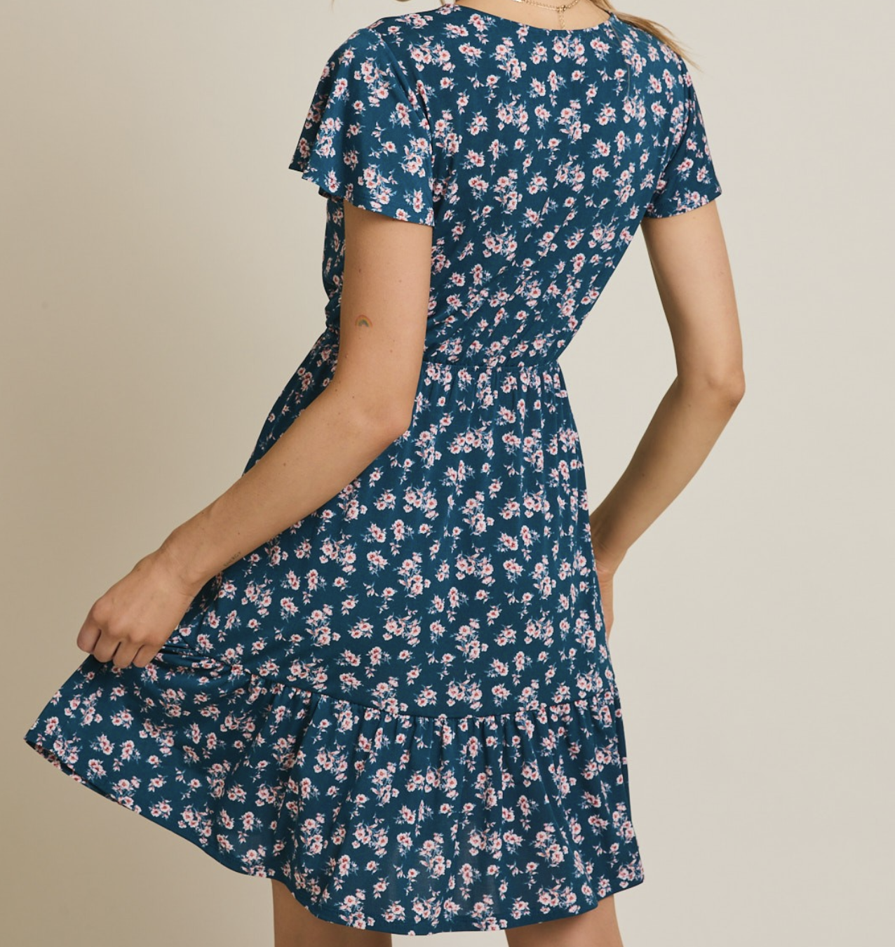 Gilli "Off the Wallflower" Dress