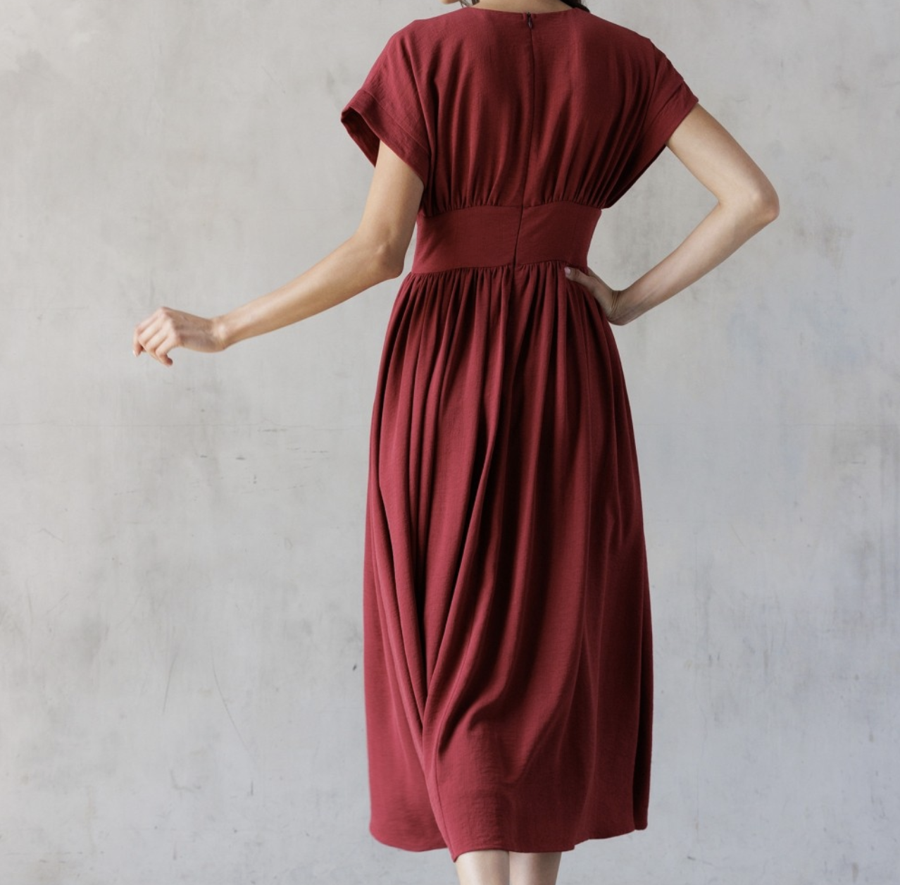 Storia "A Tall Glass of Merlot" Midi Dress