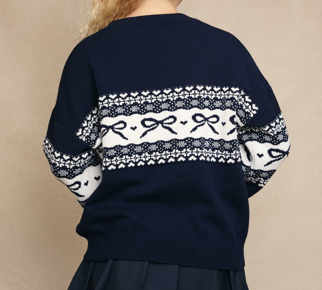 Le Lis "Meet My Bows" Sweater