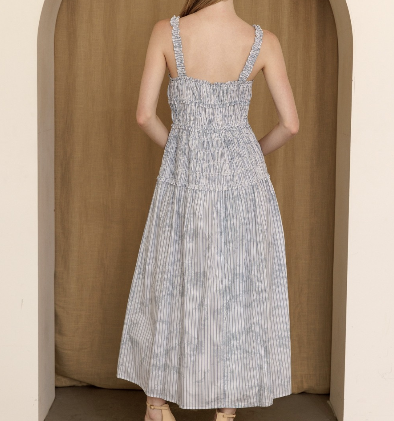 Storia "Smocking Bird" Midi Dress
