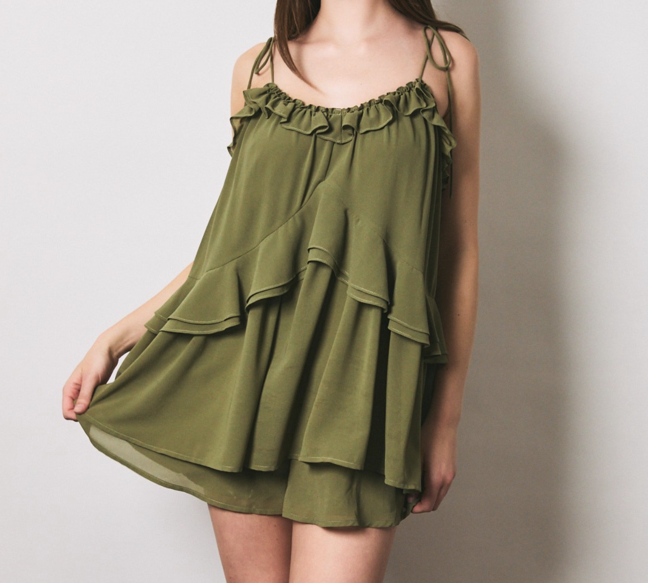 Le Lis "Gone Foragin'" Romper