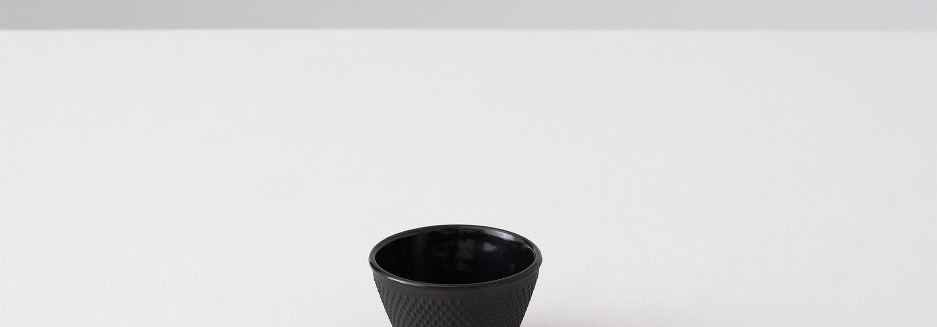 Mai Cast Iron Teacup