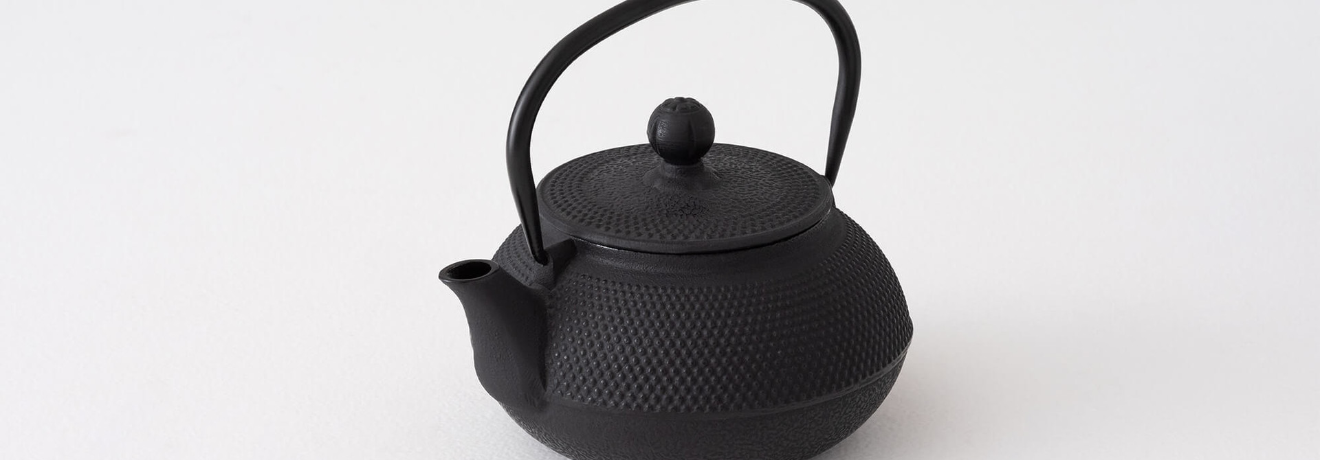 Mai Cast Iron Teapot