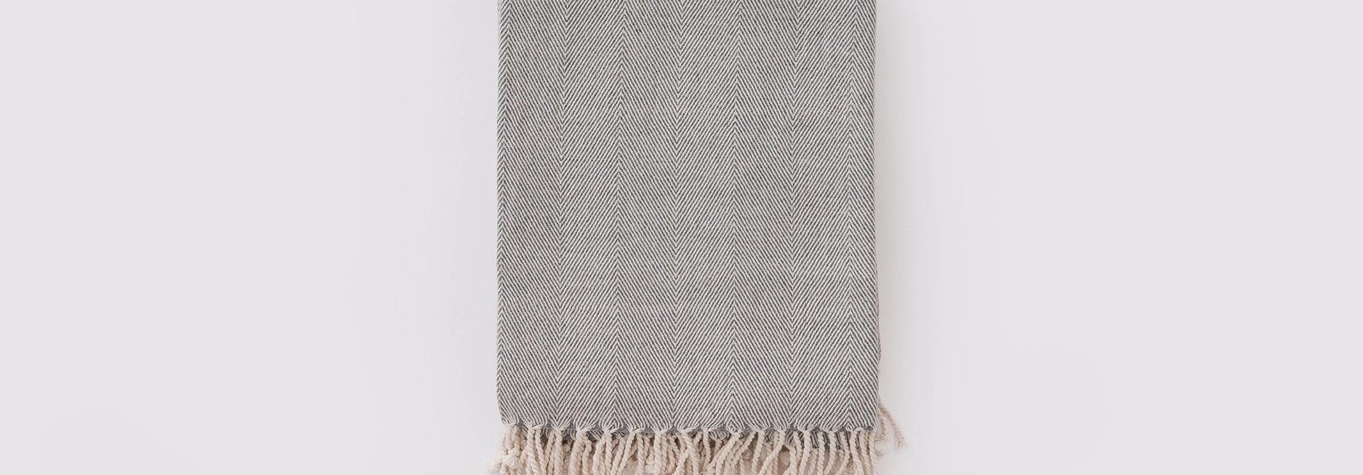 Herring Throw, Grey/White