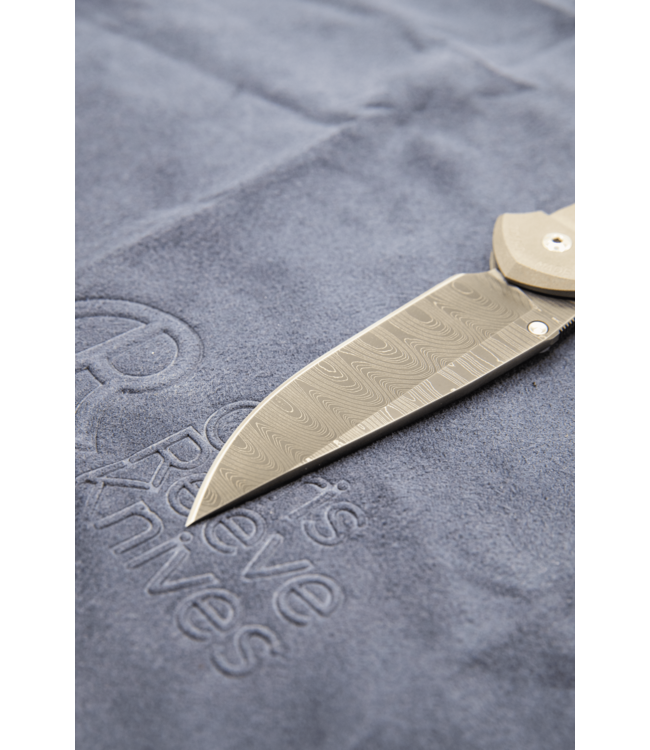 Chris Reeve Large Sebenza 21 Unique Blue Star Sapphire/Ladder Damascus