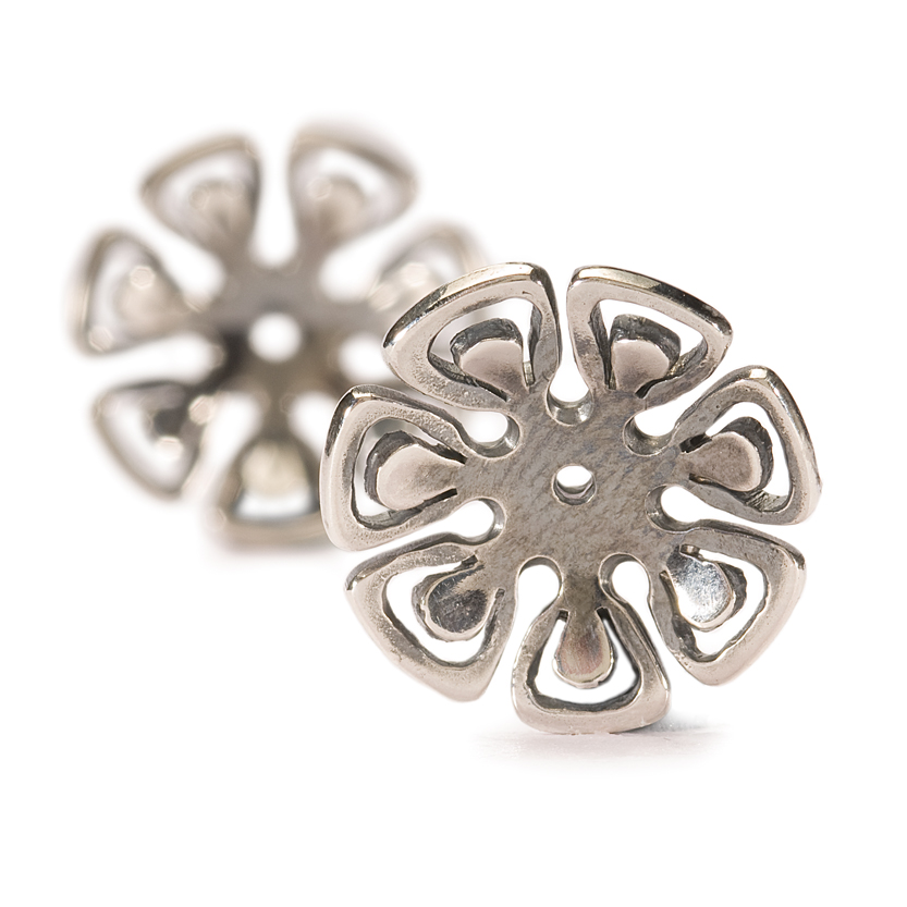 Graphic Flower Earrings