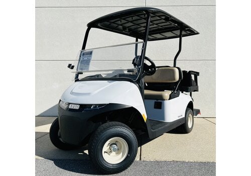 2024 E-Z-GO VALOR 4-E (WHITE)