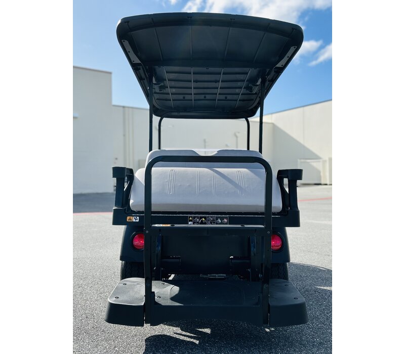 2024 CUSHMAN SHUTTLE 2+2 ELiTE 2.2 (FLAME RED)