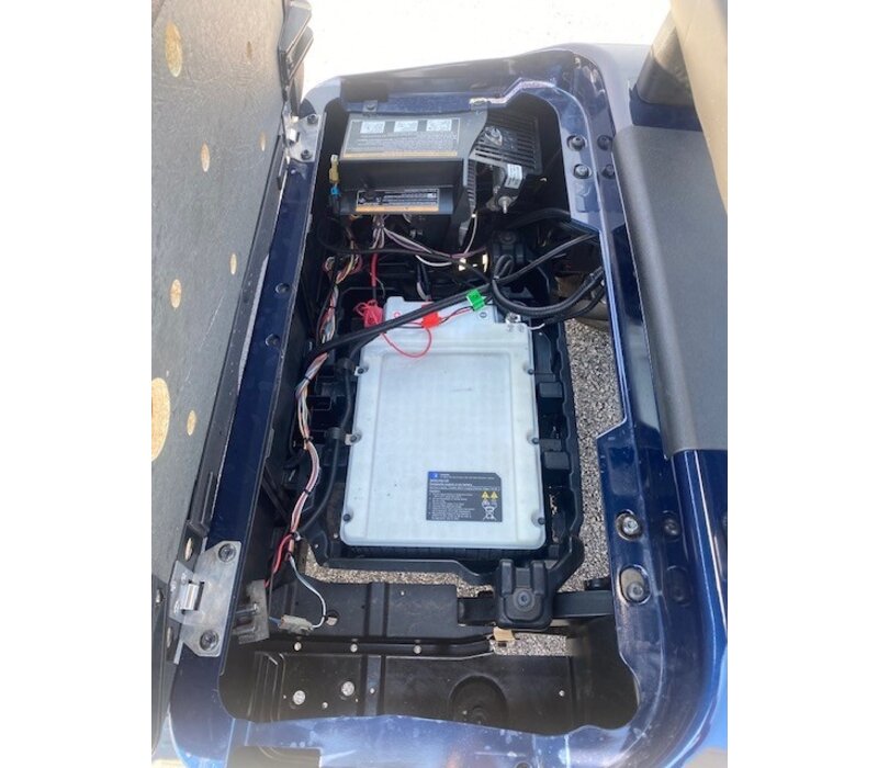 2021 E-Z-GO FACTORY CERTIFIED RXV 4 ELITE 2.2 (PATRIOT BLUE)