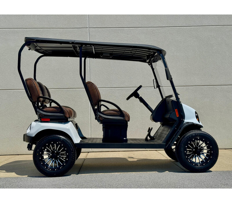 2025 E-Z-GO LIBERTY LSV ELiTE 4.2 (BRIGHT WHITE)
