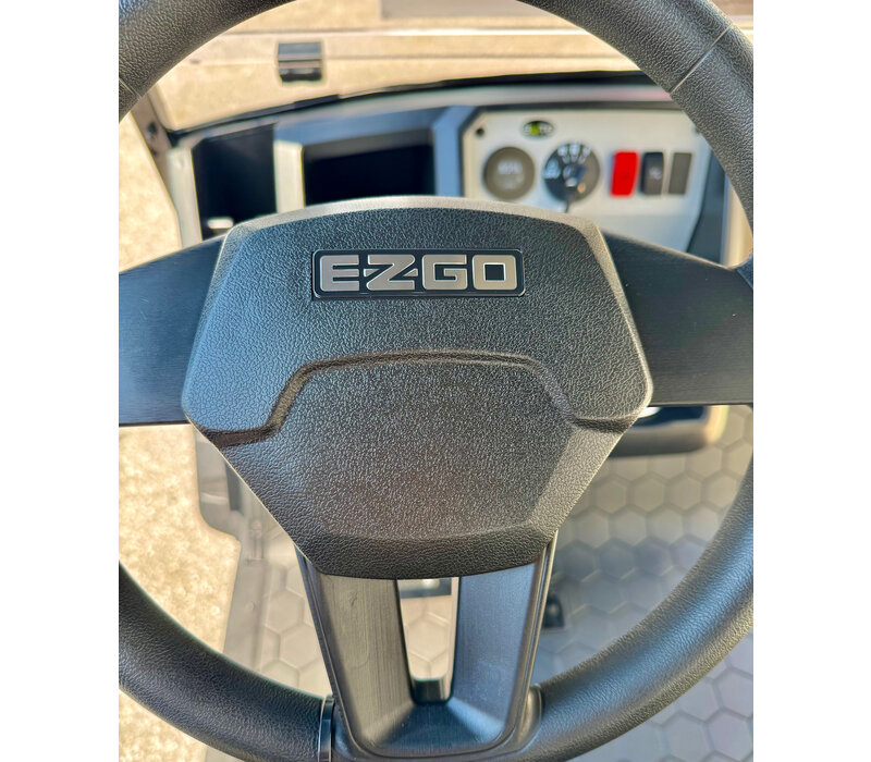 2026 E-Z-GO EXPRESS L6 ELiTE SIGNATURE (BRIGHT WHITE)