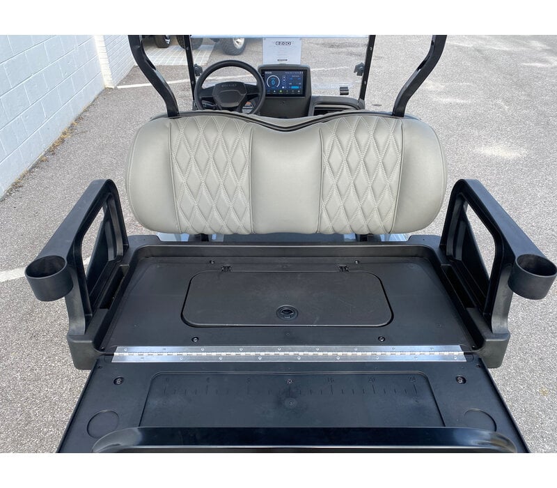 2026 E-Z-GO RXV 4 ELiTE 2.2 TOURING ST PKG (SLATE GREY)