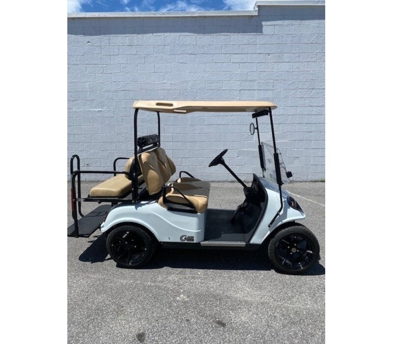 2011 E-Z-GO TXT PDS CRUZ CART (WHITE)