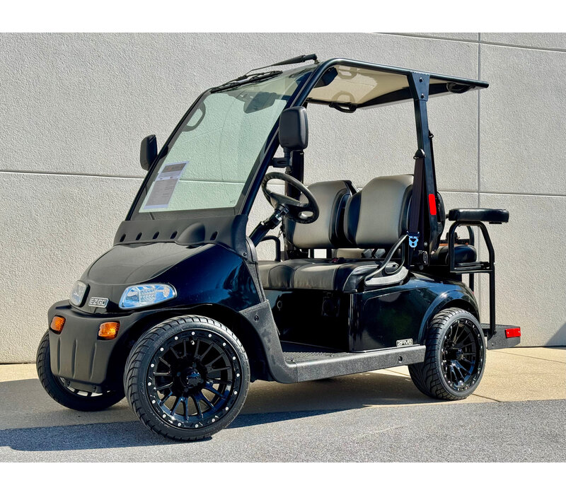 2018 E-Z-GO 2FIVE LSV (BLACK)