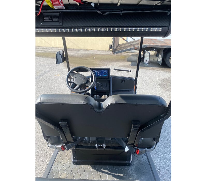 2026 E-Z-GO LIBERTY SUMMIT XTL 4.2 LSV (PATRIOT BLUE)