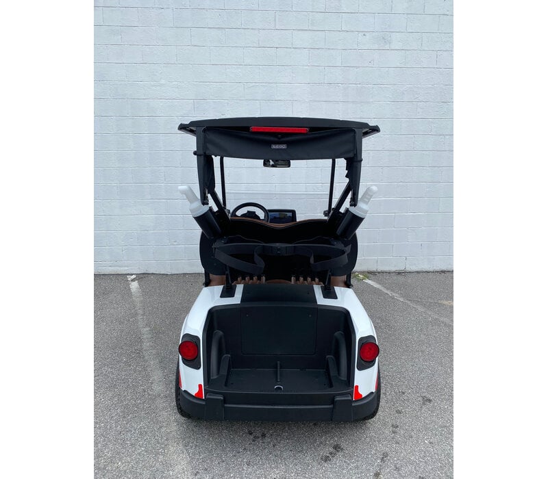 2026 E-Z-GO RXV 2 FREEDOM ELiTE 4.2 STL PKG  (BRIGHT WHITE)