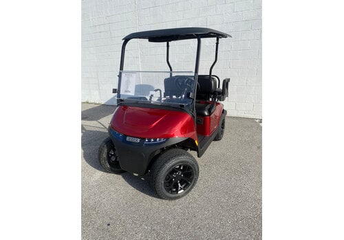 E-Z-GO 2027 E-Z-GO RXV VALOR 4 48V S+ PKG (INFERNO RED)