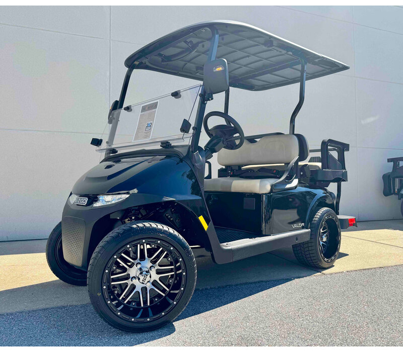 2027 E-Z-GO VALOR 4 EFI (BLACK)