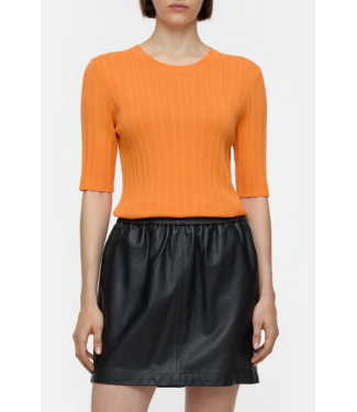 CLOSED Crew Half Sleeve