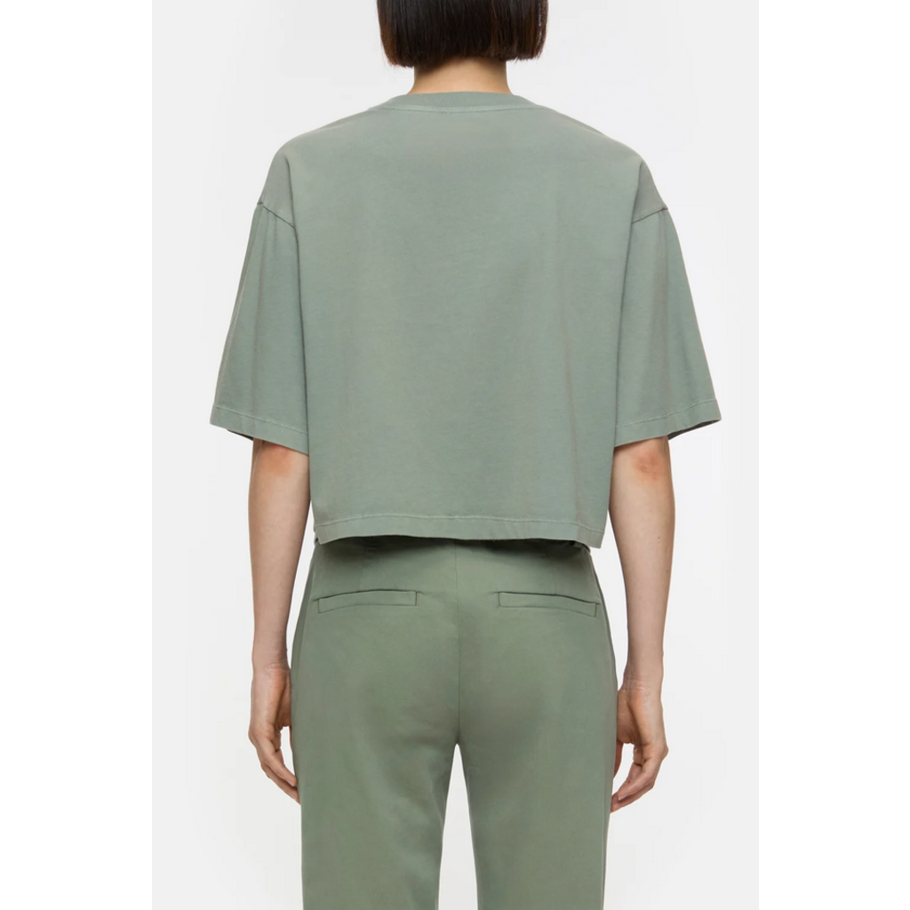 CLOSED Organic Cropped Tee