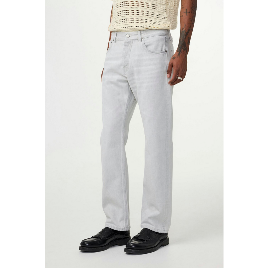No Nationality NNO7 Sonny 1882 Straight Leg Jean