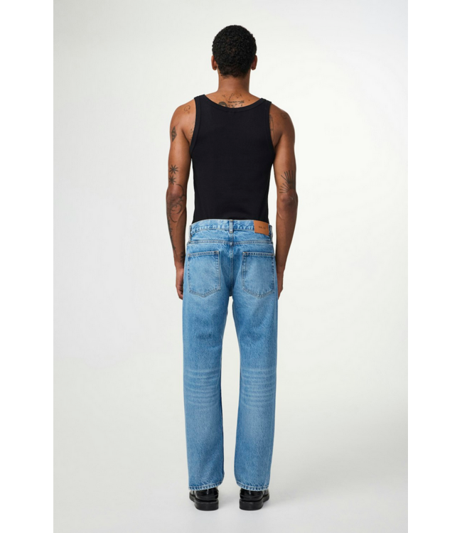 No Nationality NNO7 Sonny 1882 Straight Leg Jean