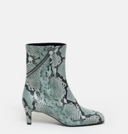 CLOSED Zip Ankle Boot