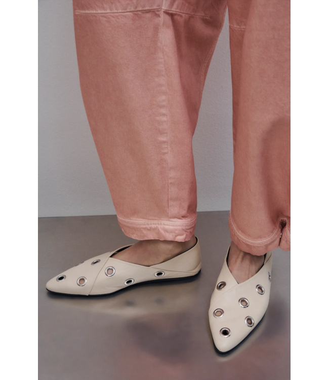 CLOSED Grommet Ballerina Flat