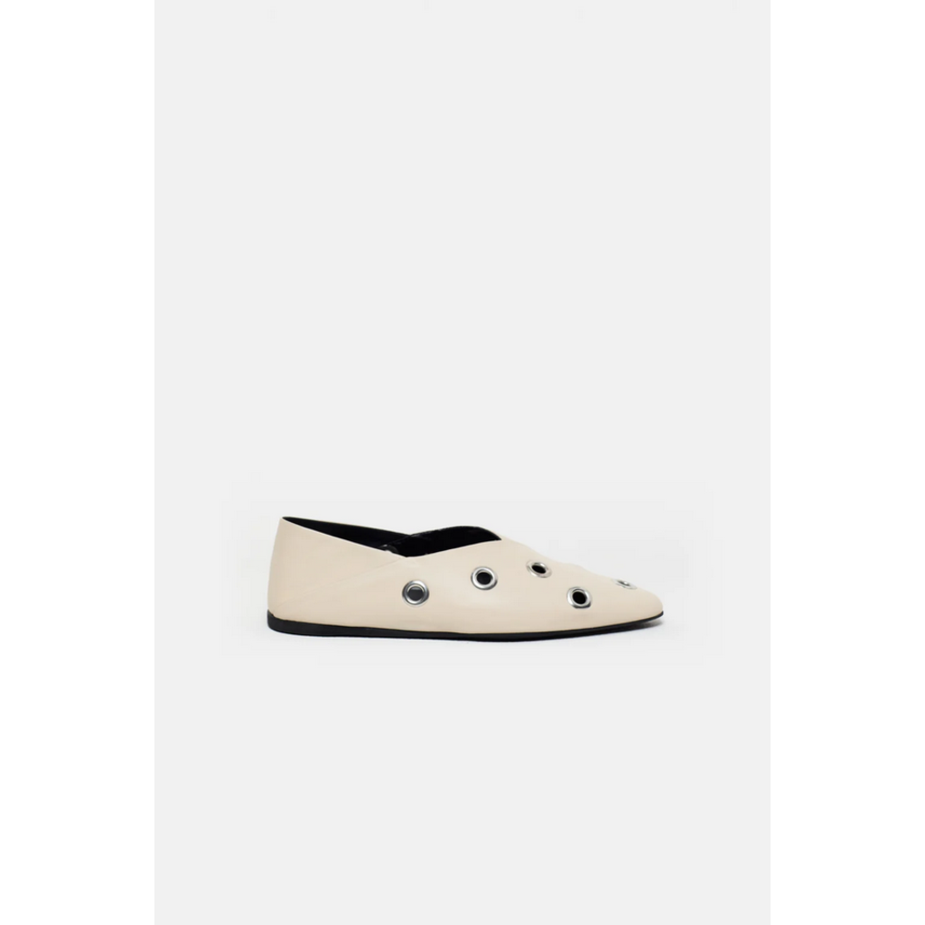 CLOSED Grommet Ballerina Flat