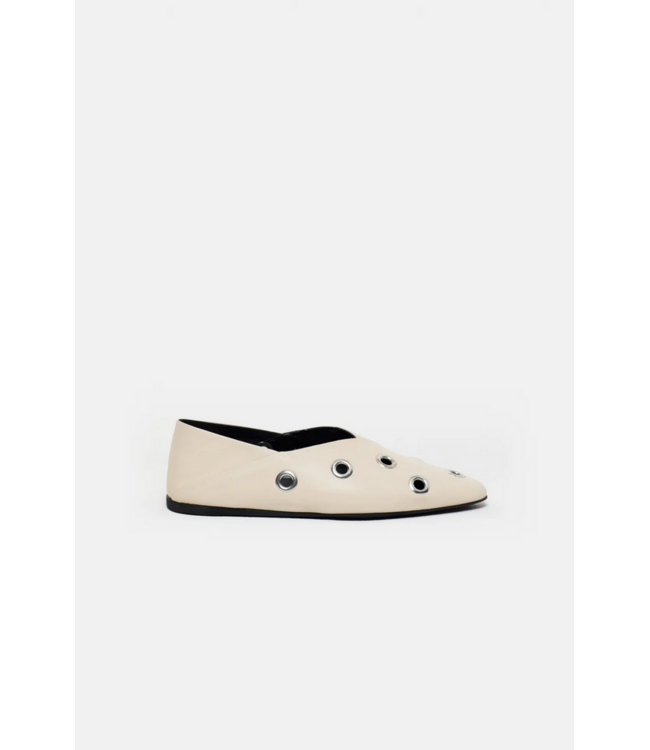 CLOSED Grommet Ballerina Flat