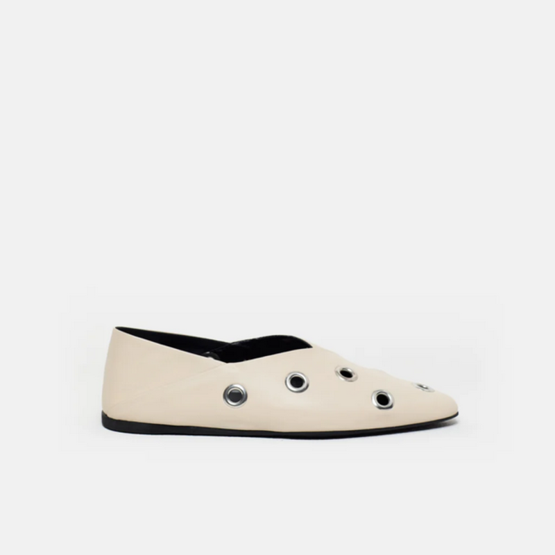 CLOSED Grommet Ballerina Flat